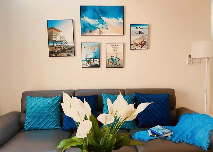 Ha Long Homestay Apartment *